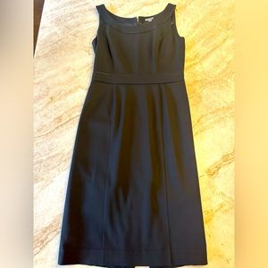 Excellent condition Ann Taylor work dress, size 2